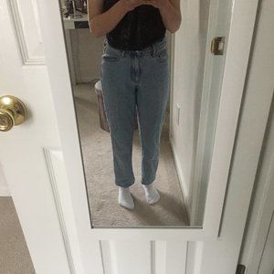 Pacsun Light Wash Blue Denim Mom Jean Size 24